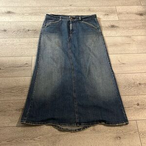 Levi’s maxi skirt size 13